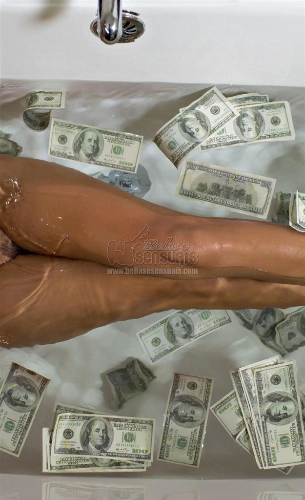 Taiana Camargo  (34)